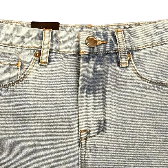 Blank NYC "The Perry" Mom Short Light Wash High Rise Cuffed Hem Women's 26 - Picture 3 of 12